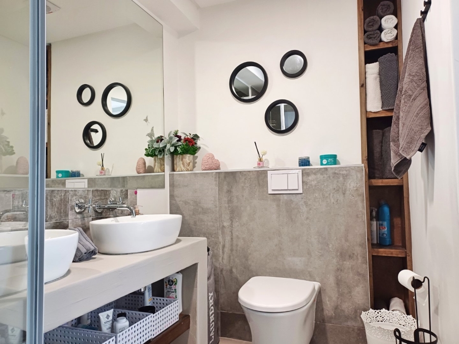 2 Bedroom Property for Sale in Island View Western Cape